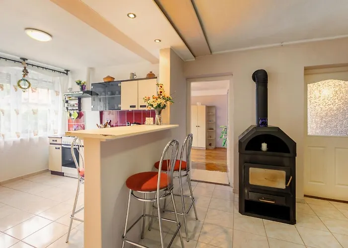 Nador - Fod125 By Interhome *