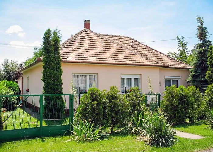 Nador - Fod125 By Interhome Feherbezseny