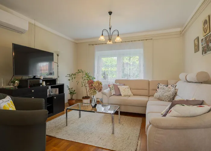 Nador - Fod125 By Interhome *